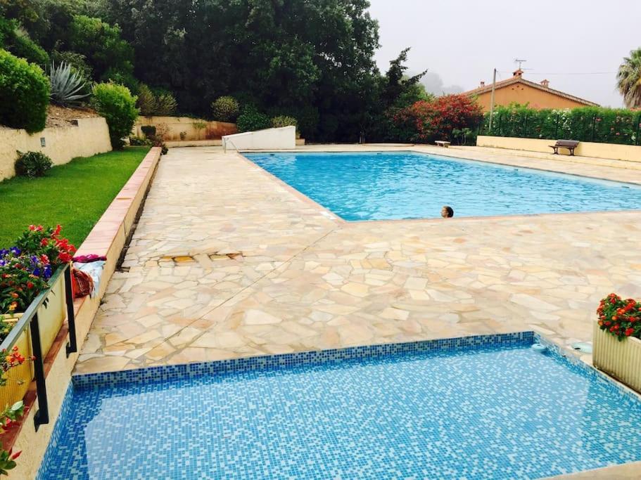 Les Hibiscus Appartement Saint-Mandrier-sur-Mer Buitenkant foto